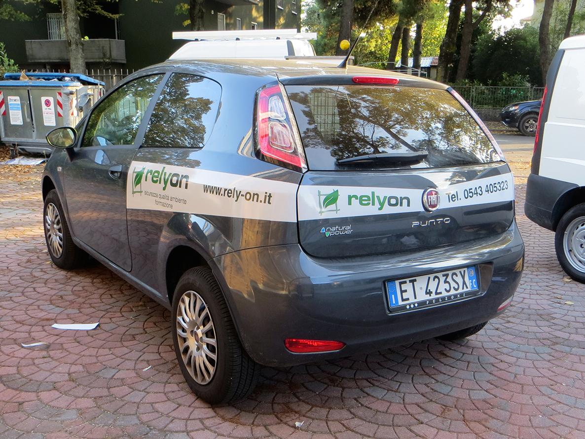 Relyon Car Wrapping